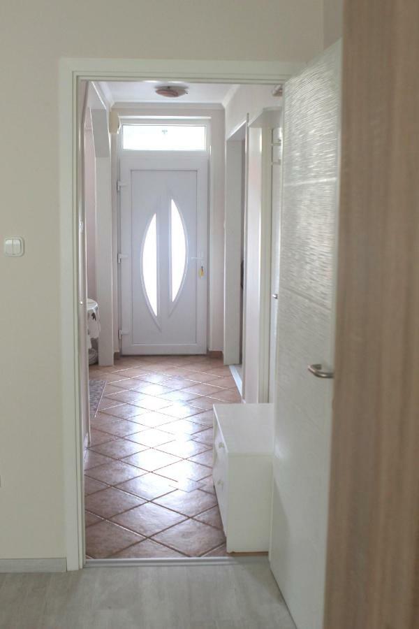 Strandfürdő Apartman Eger Exterior foto