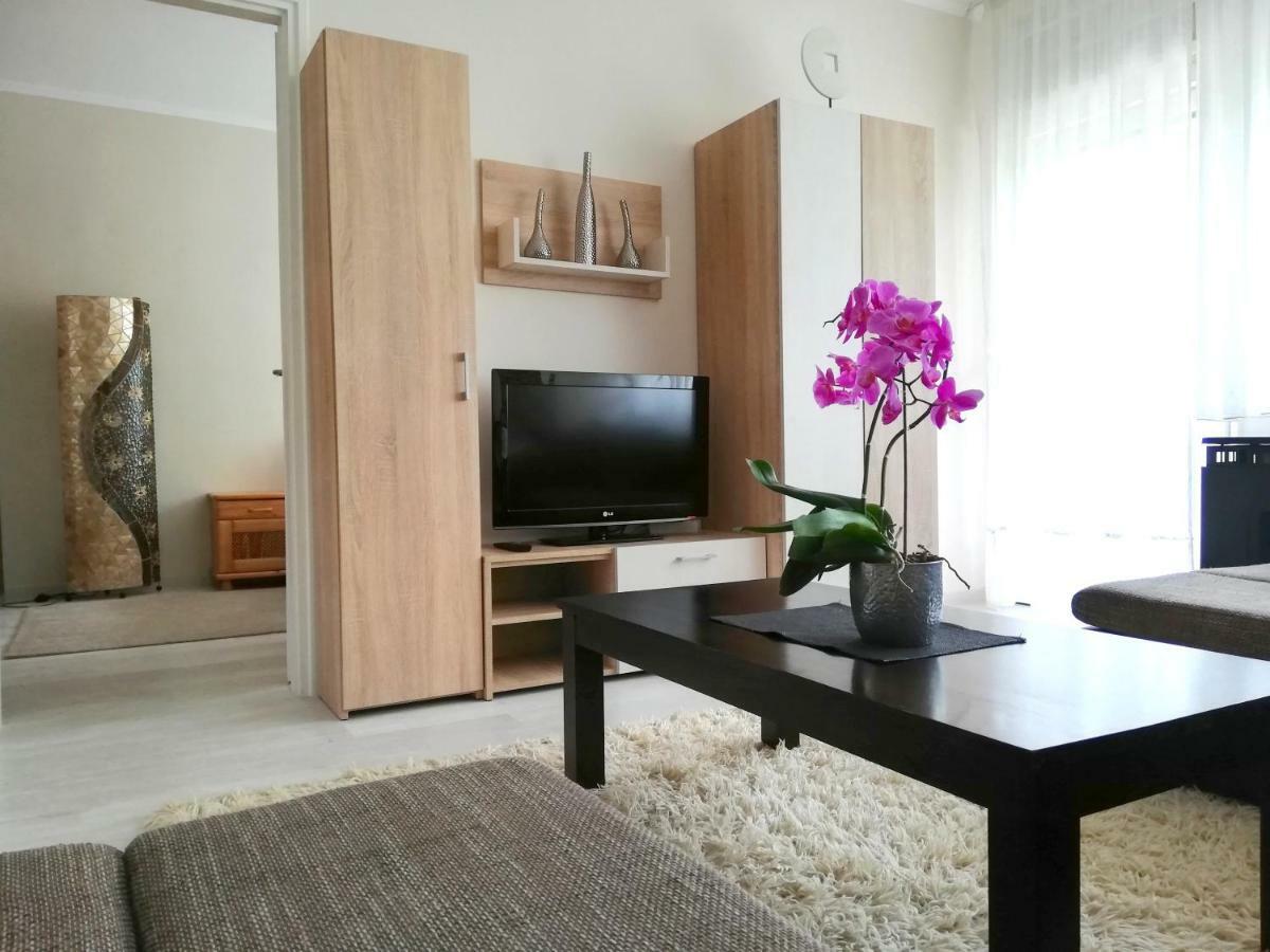 Strandfürdő Apartman Eger Exterior foto
