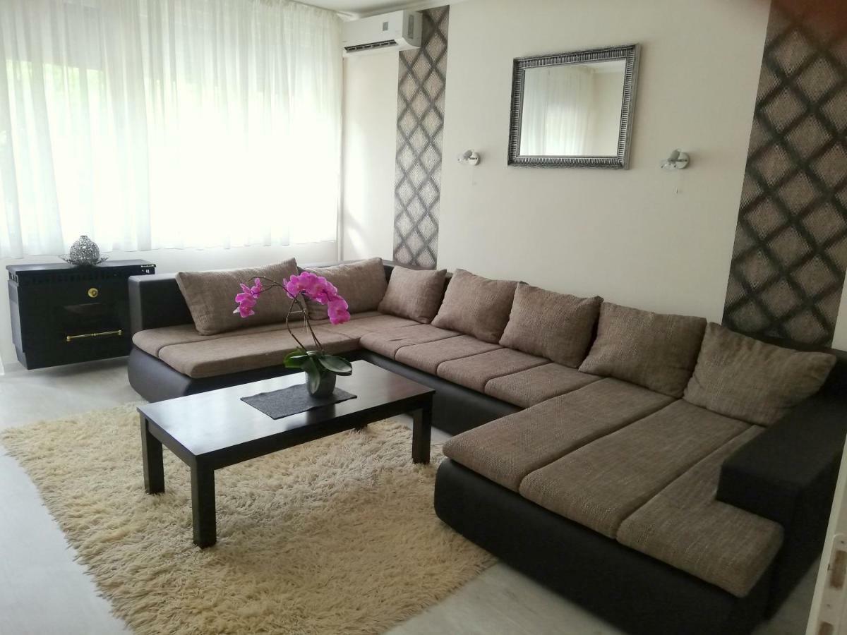 Strandfürdő Apartman Eger Exterior foto